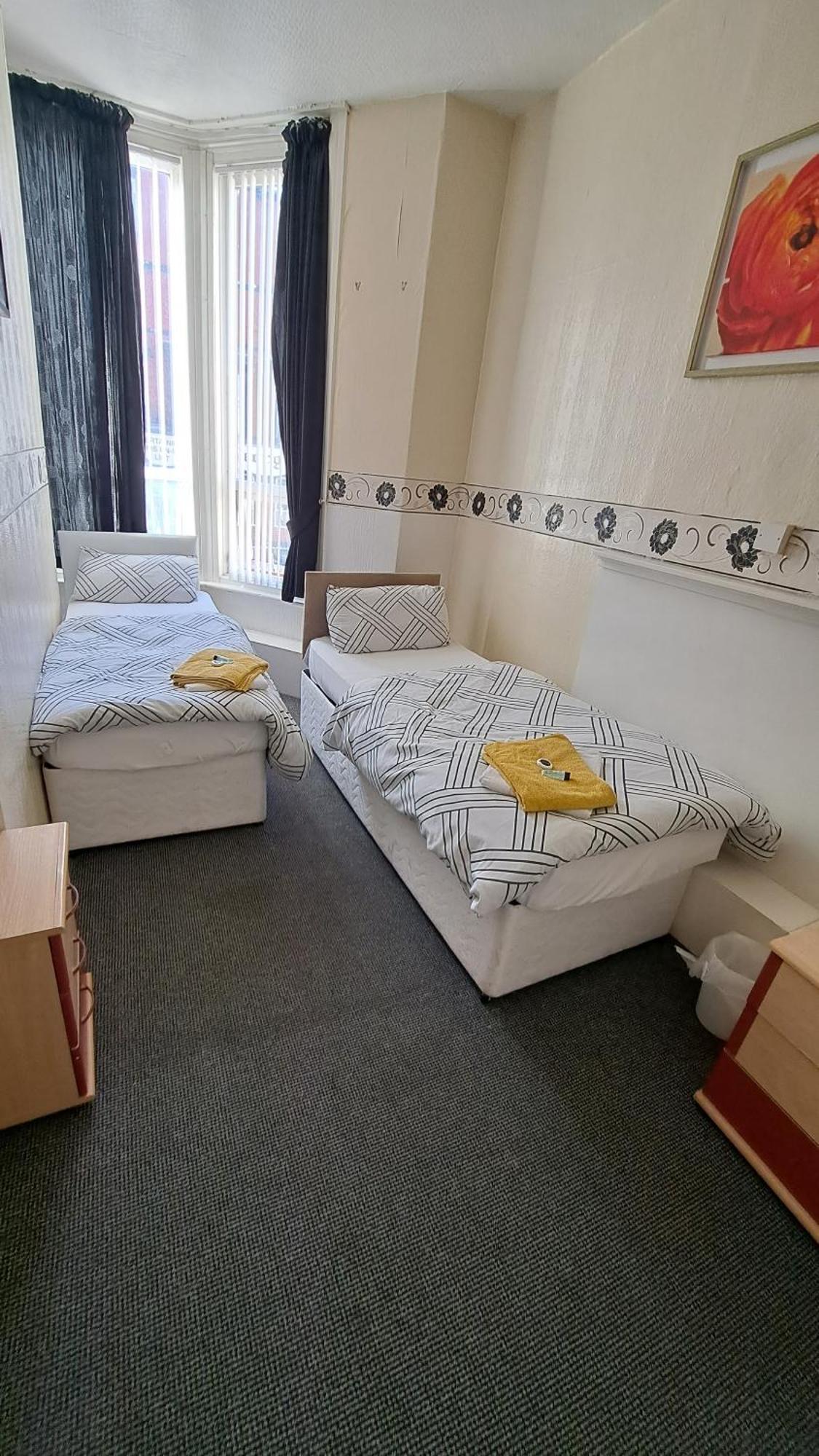 Fern Villa Hotel - Albert Road Blackpool Zewnętrze zdjęcie