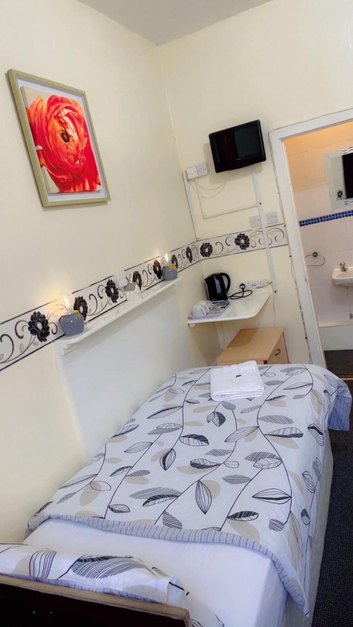 Fern Villa Hotel - Albert Road Blackpool Zewnętrze zdjęcie