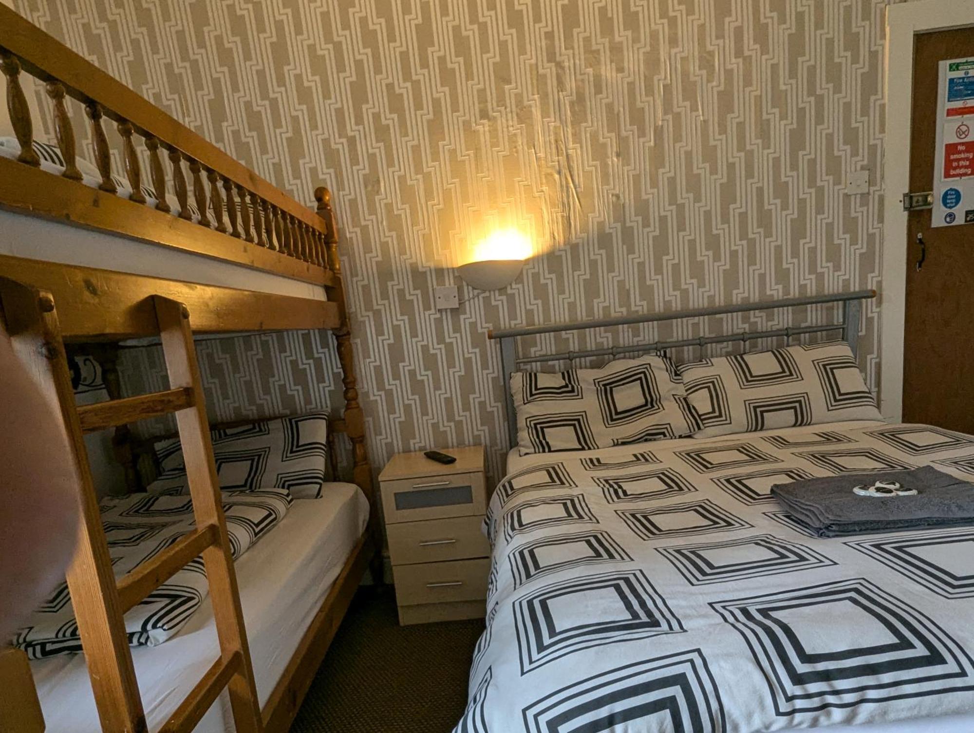 Fern Villa Hotel - Albert Road Blackpool Zewnętrze zdjęcie