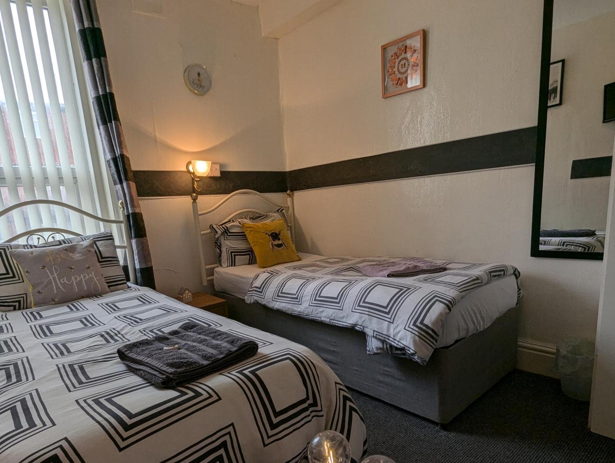 Fern Villa Hotel - Albert Road Blackpool Zewnętrze zdjęcie