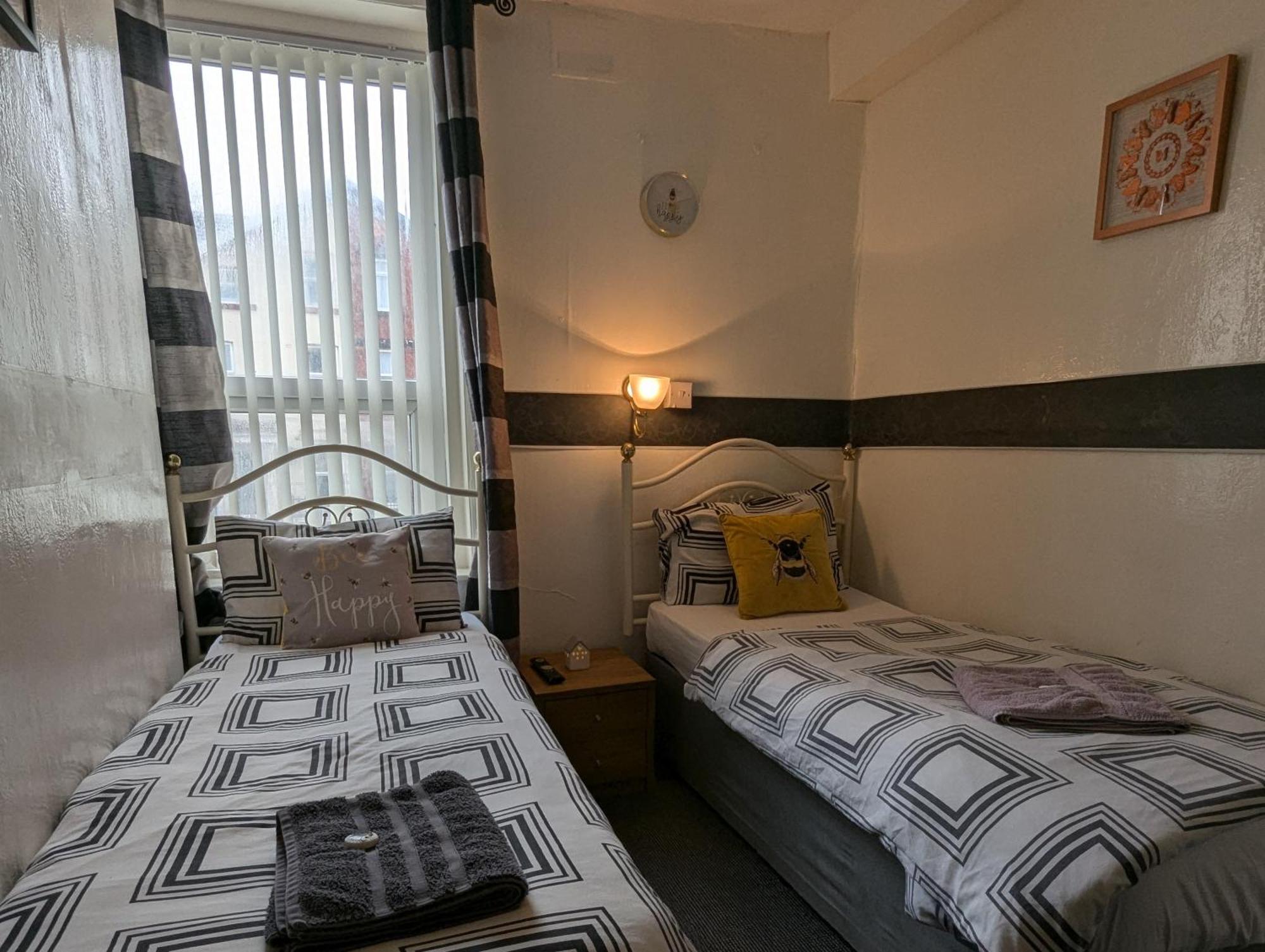 Fern Villa Hotel - Albert Road Blackpool Zewnętrze zdjęcie